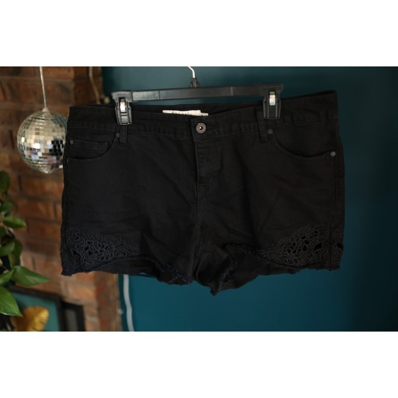 torrid Pants - Torrid Plus Size 20 Classic Skinny Short Vintage Stretch Black Lace Trim Denim
